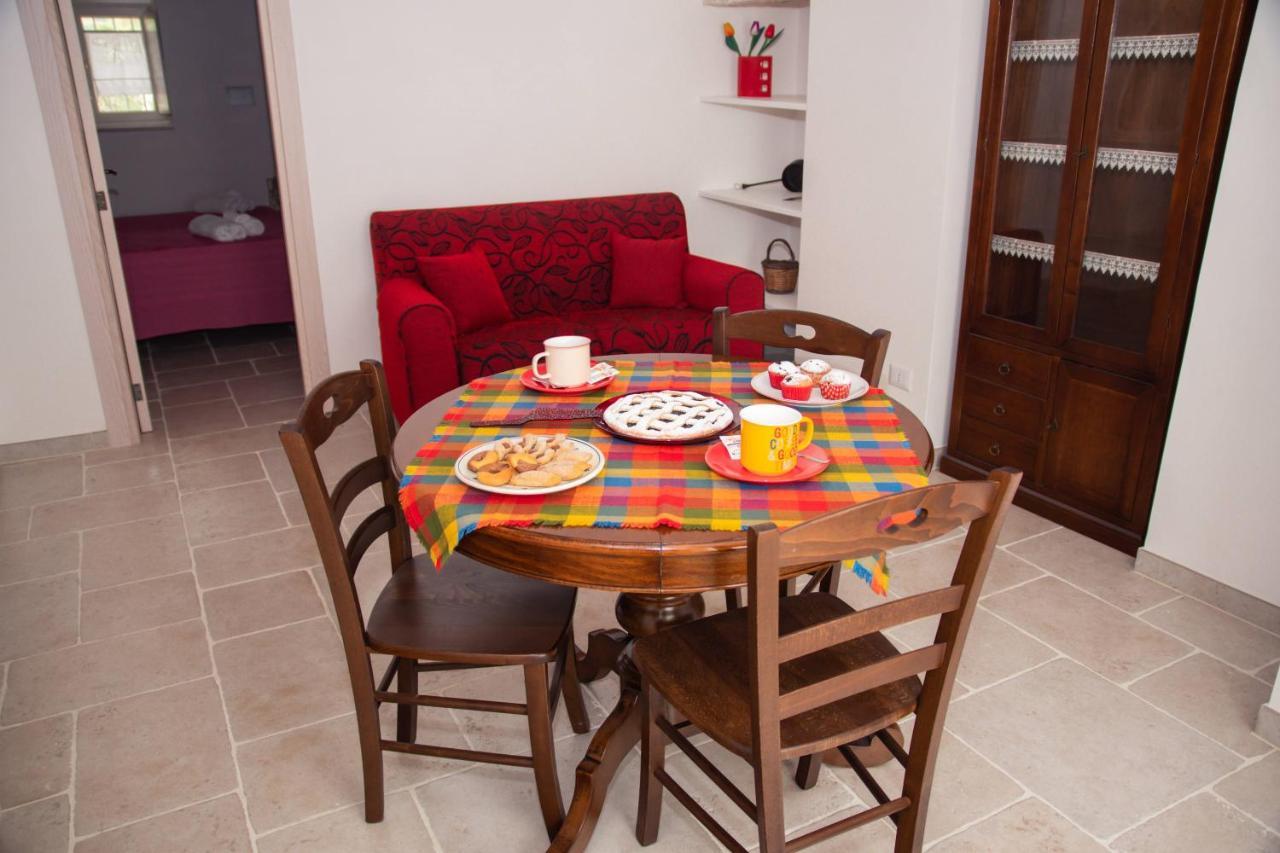 Trulli Donna Isabella Bed & Breakfast Locorotondo Exterior photo