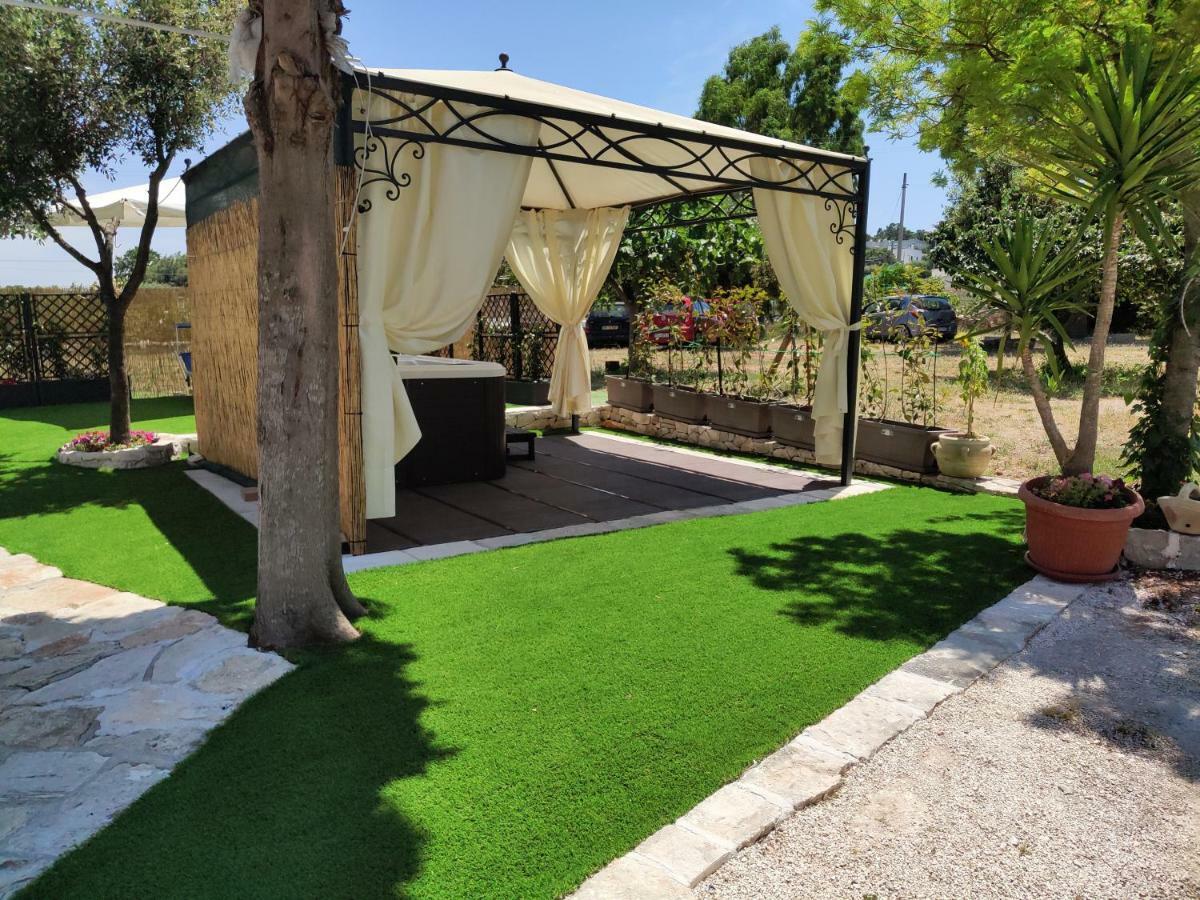 Trulli Donna Isabella Bed & Breakfast Locorotondo Exterior photo
